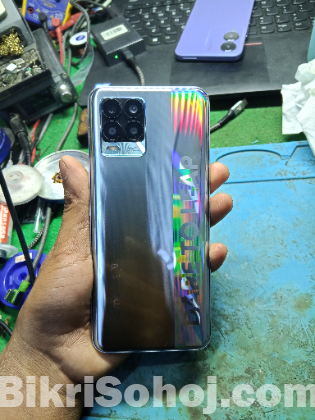 Realme 8